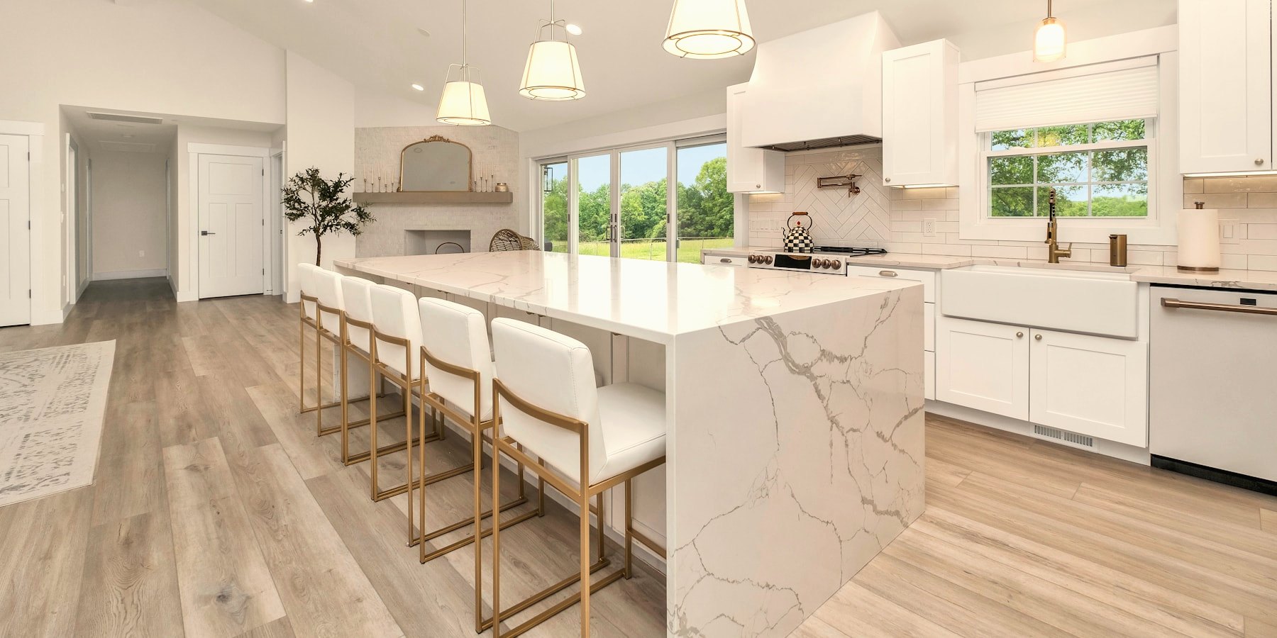 Polished marble countertop surface fabricated by Pacific Range Counter Top in Vancouver